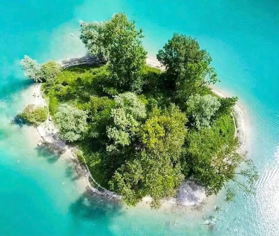 Rustica Sul Lago Tenno Primo Piano Bagian luar foto