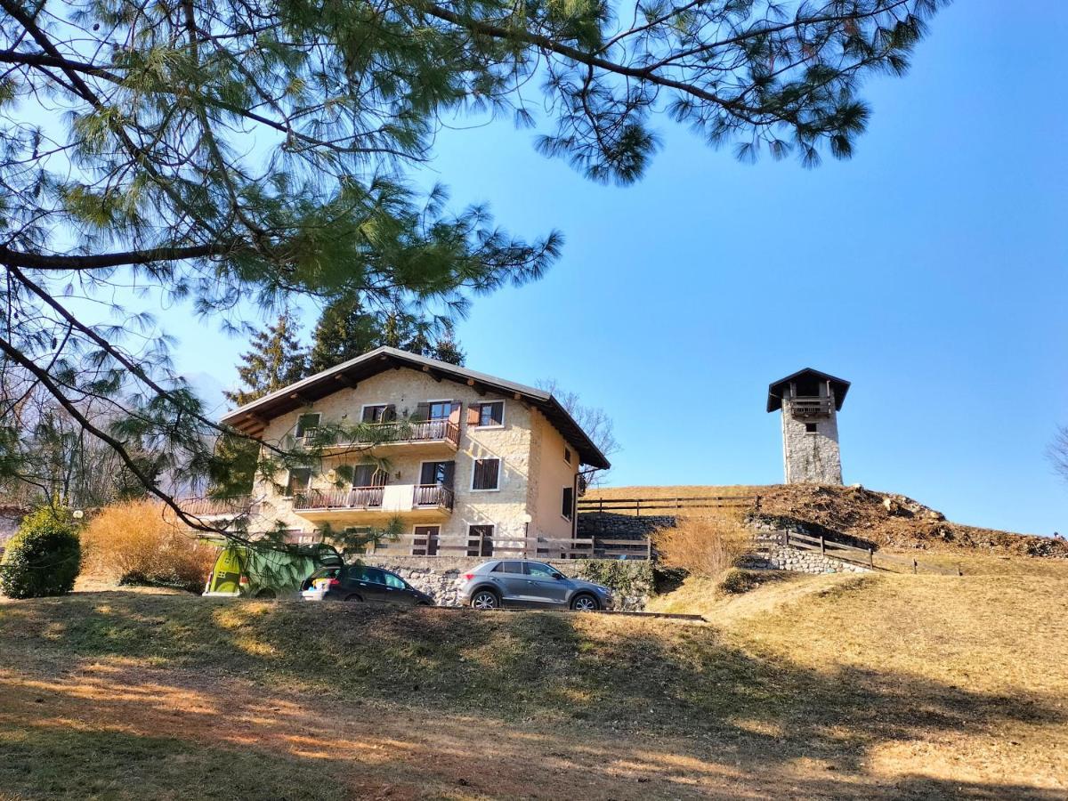 Rustica Sul Lago Tenno Primo Piano Bagian luar foto
